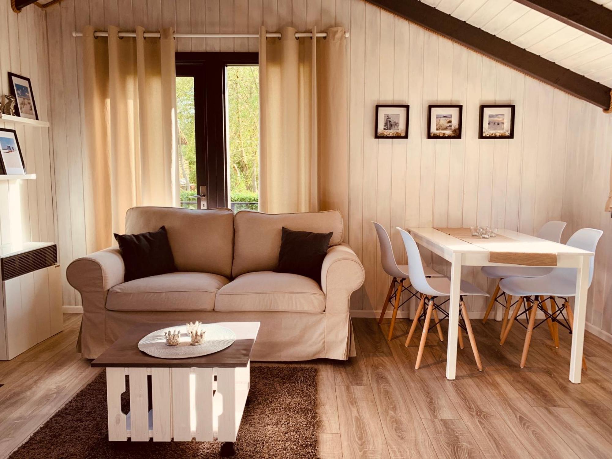 Ferienhaus Achtern Diek Emmelsbull-Horsbull Экстерьер фото